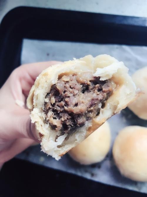 izabella做的鲜肉月饼