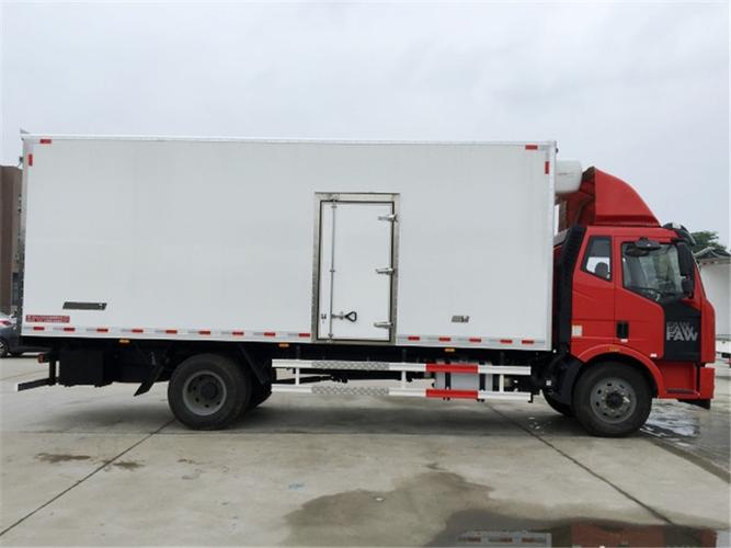 小型冷藏车与中型冷藏车选购指南 工厂定制鲜肉冷藏车报价及产品描述